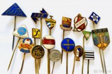 Různé staré odznaky smalt Bodenbach Děčín