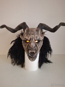 Krampus maska 9