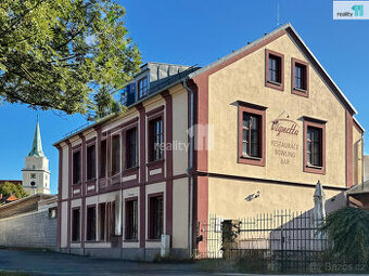 Prodej restaurace s bowlingem a bytem, 540 m2, Rokycany, ul.