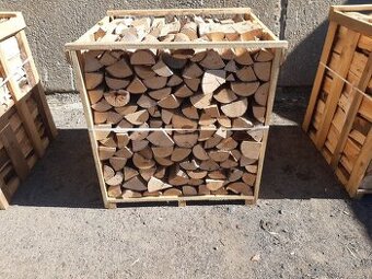 Štípané palivové dřevo suché doprava zajištěná