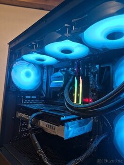 SUPER PC - RTX 5070, Ryzen 7800X3D, 32gb DDR5, 1TB M2 NVME