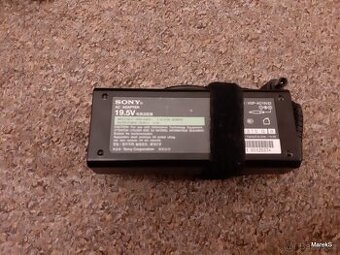 Nabíječka SONY 4,7A 90W ORIGINÁL