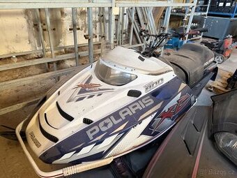 Snezny skutr polaris indy 600