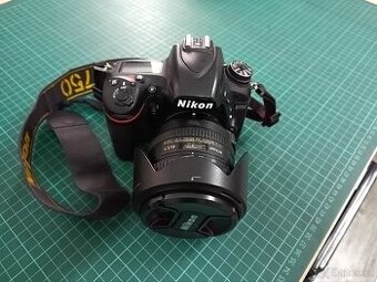 FOTOVÝBAVA NIKON