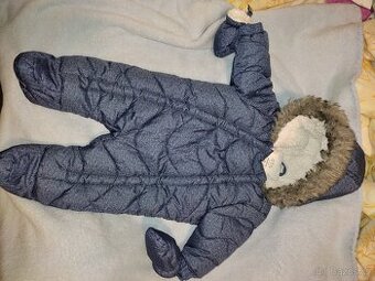 Tři kombinézy od narození po 3 měsíc věku