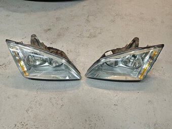 Přední světla Ford Focus MK2 originální