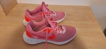 Prodám boty Nike 40