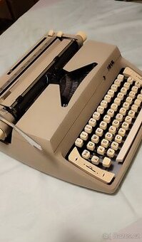Psací stroj Conzul