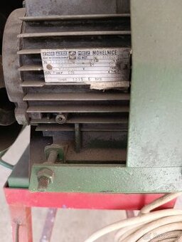 stolní kotoučová pila na kov