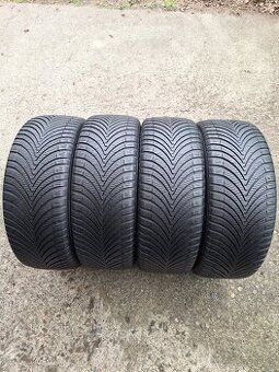 225 45 18 celoroční pneu R18 Kumho 225/45/18