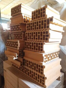 Věncovky Porotherm VT 8/21, VT 8/25 - zbytek ze stavby