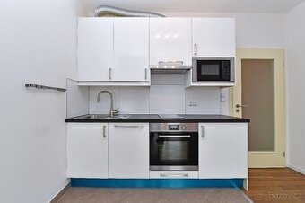 Pěkný byt 1kk s balkonem v Michli