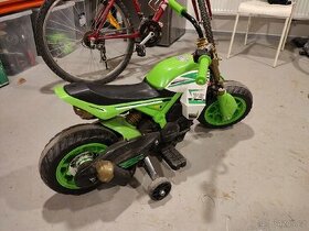 Elektrická motorka pro děti