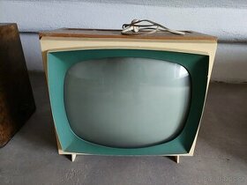 Prodám historickou TV televizi, zn. TESLA ORAVA 4113-U - 1