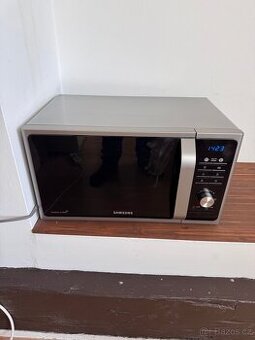 Mikrovlnka Samsung
