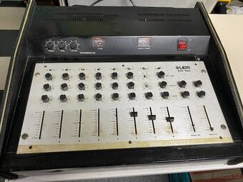 MIXÁŽNÍ PULT 70' LÉTA LEM 808 RDlx - 1