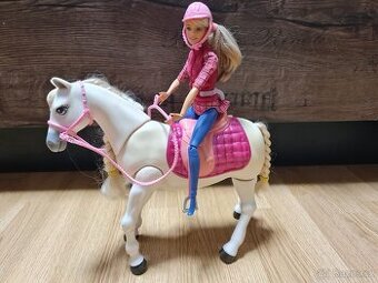 Barbie a kůň snů