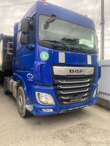 DAF XF 530 s hydraulikou + nezávislá klimatizace.