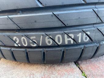 NOVÉ PNEU Kumho Ecsta 205/60 R16 DOT 3224