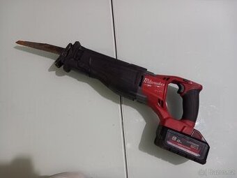 Pila MILWAUKEE M18 BSX-402C