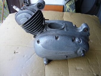Stadion S 11 - motor.