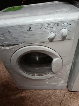 pračka Indesit