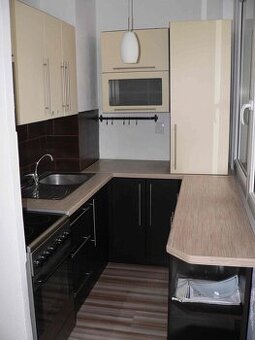 Pronájem 1+kk, lodžie, 34m2, Pardubice-Polabiny