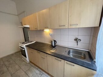 Pronájem velkého bytu s neprůchozími pokoji v Olomouci