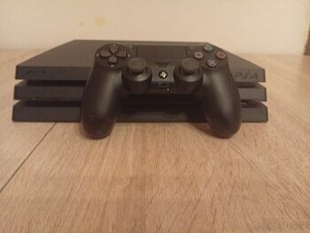 Prodám PlayStation 4 pro 1TB