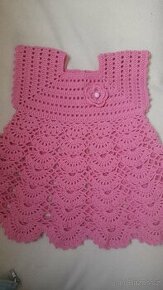 Nové háčkované šaty