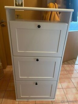 Ikea botník bílý 130x61x30cm