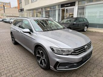 VW Passat B8 GTE Variant 1.4TSI 160kW DSG - záruka Autodraft