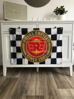 Vlajka Royal Enfield bílá