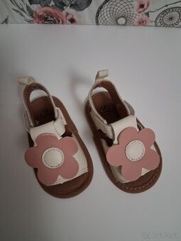 Sandálky