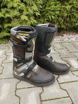 Motoboty zn. Diadora