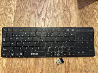 Malá bezdrátová klávesnice s Touchpad Evolveo