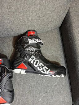 skate boty rossignol X8, vel. 44 stélka 27,8 cm NNN
