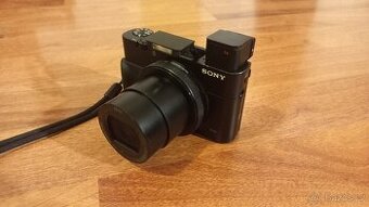 Sony DSC-RX100V a příslušenství