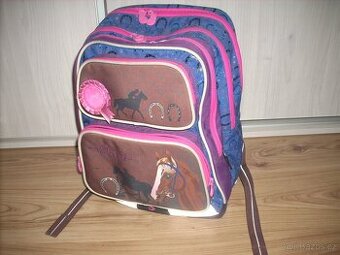 Školní aktovka Topgal s motivem koně