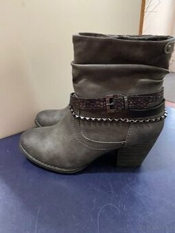 Dámské kozačky s.Oliver vel. 37
