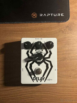 Caline CP-86 Delay kytarový pedál