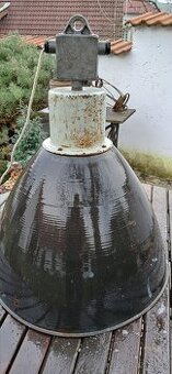 Obrovská industrial tovární lampa smalt