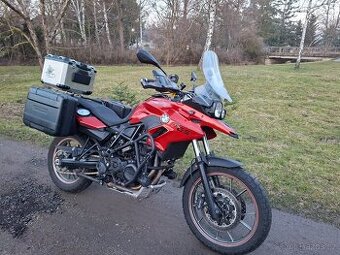 BMW F700GS