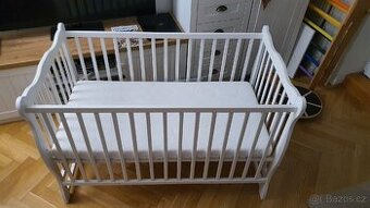 Dětská postýlka + matrace