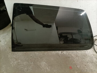 sklo boční zadní GOLF 4 3-dvéřový