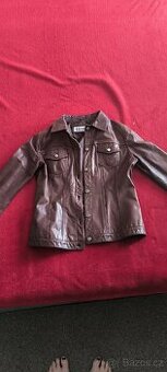 Kožená bunda Esprit velikost M.