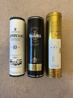 Reklamní tubusy od alkoholu