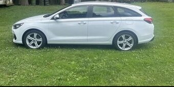 Hyundai i30 1.6 CRDi