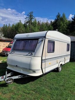 Karavan hobby de luxe
