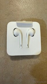 Apple originál drátová sluchátka (Lightning)
